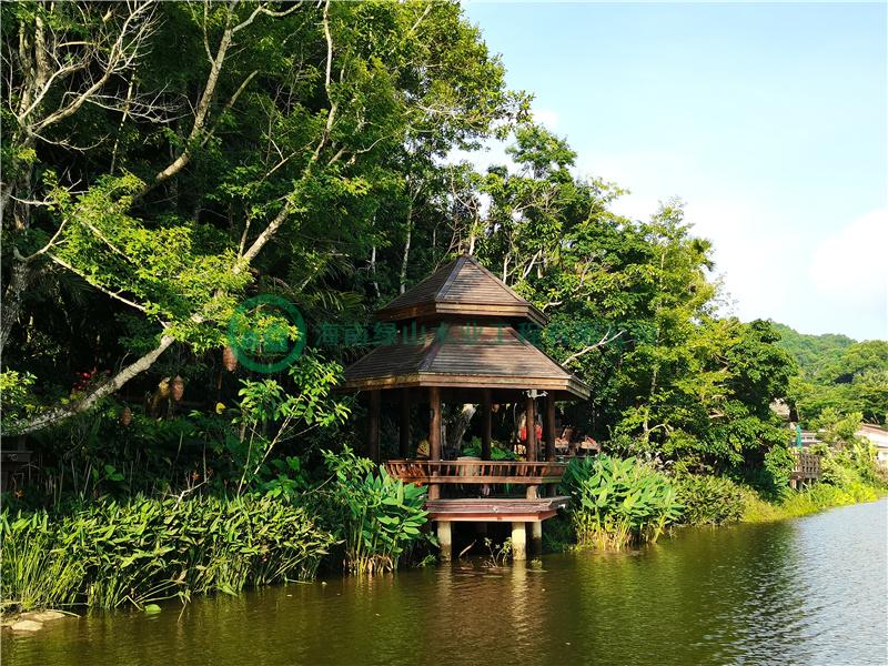 綠山涼亭